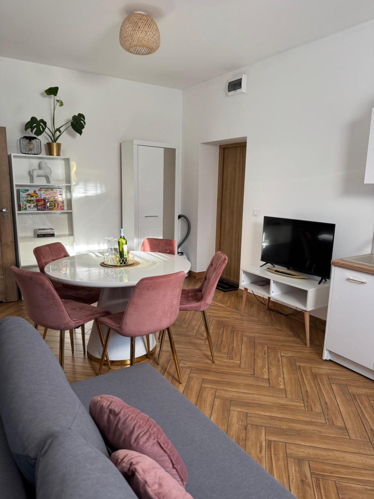 Apartment Dawna Mleczarnia Sosnowy Nowa Ruda